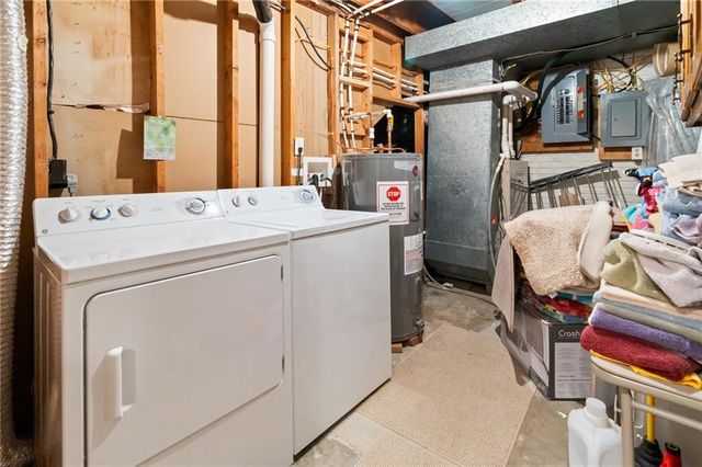 1006 Lake Viking Terrace, Altamont, MO 64620