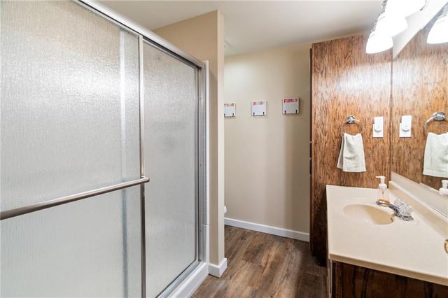 1006 Lake Viking Terrace, Altamont, MO 64620