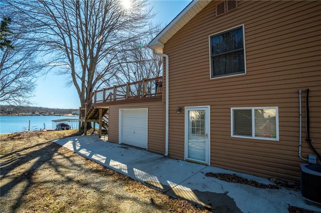 1006 Lake Viking Terrace, Altamont, MO 64620