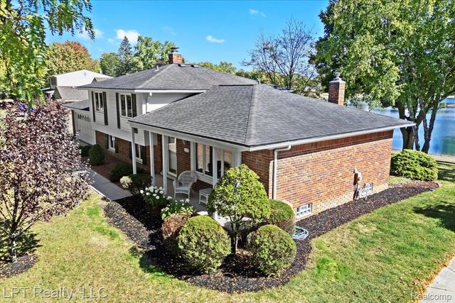 6378 Emerald Lake Drive, Troy, MI 48085