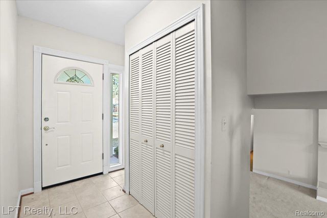 6378 Emerald Lake Drive, Troy, MI 48085