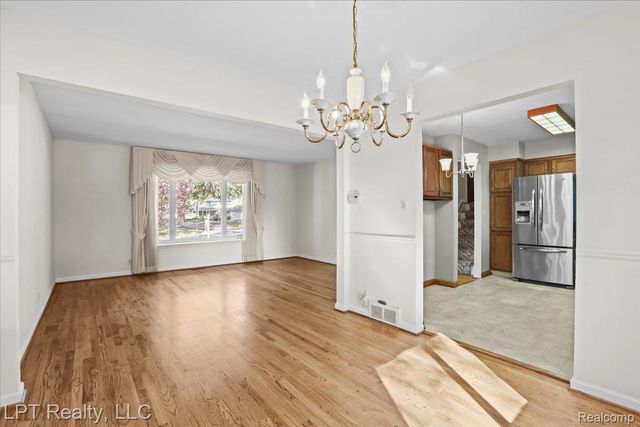 6378 Emerald Lake Drive, Troy, MI 48085