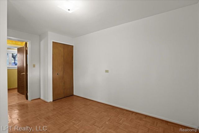 6378 Emerald Lake Drive, Troy, MI 48085