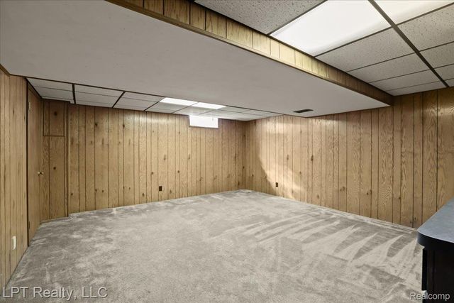 6378 Emerald Lake Drive, Troy, MI 48085