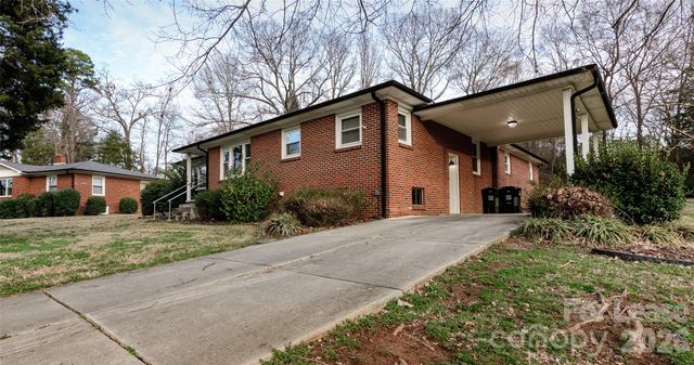 34 Rollingwood Drive, Concord, NC 28025