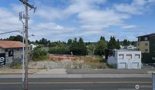 320 NW 85th Street, Seattle, WA 98117