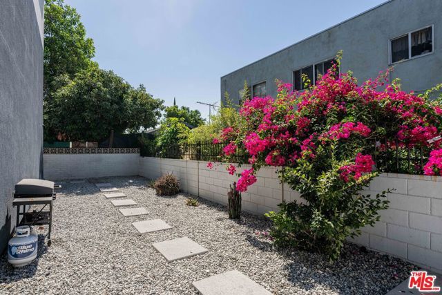 12000 Runnymede Street 1, North Hollywood (los Angeles), CA 91605