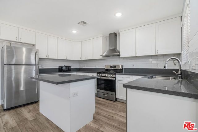 12000 Runnymede Street 1, North Hollywood (los Angeles), CA 91605