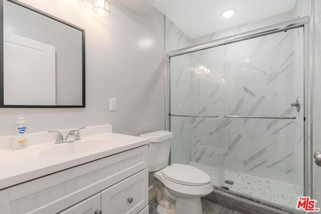 12000 Runnymede Street 1, North Hollywood (los Angeles), CA 91605