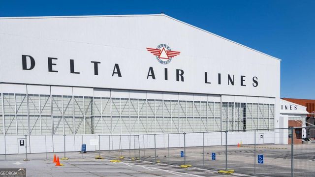 208 College Circle 1008, Atlanta, GA 30354