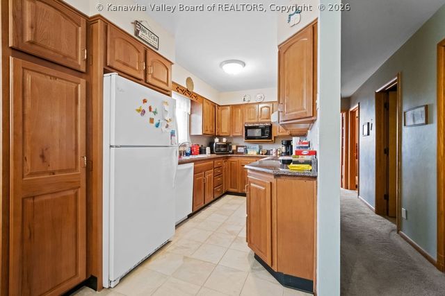 104 Beech Street, Nitro, WV 25143