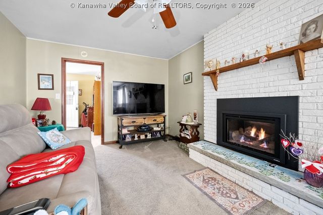 104 Beech Street, Nitro, WV 25143