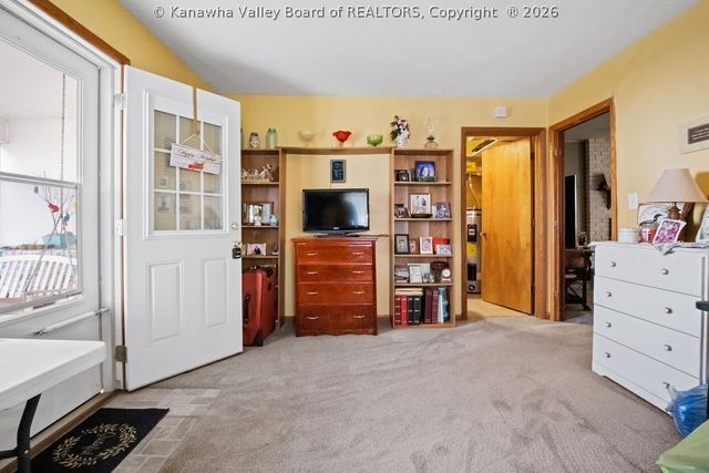 104 Beech Street, Nitro, WV 25143