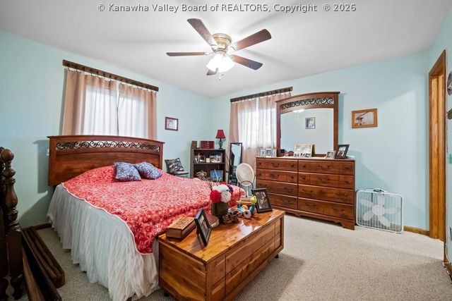 104 Beech Street, Nitro, WV 25143