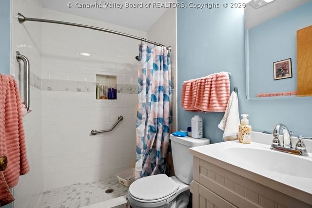 104 Beech Street, Nitro, WV 25143