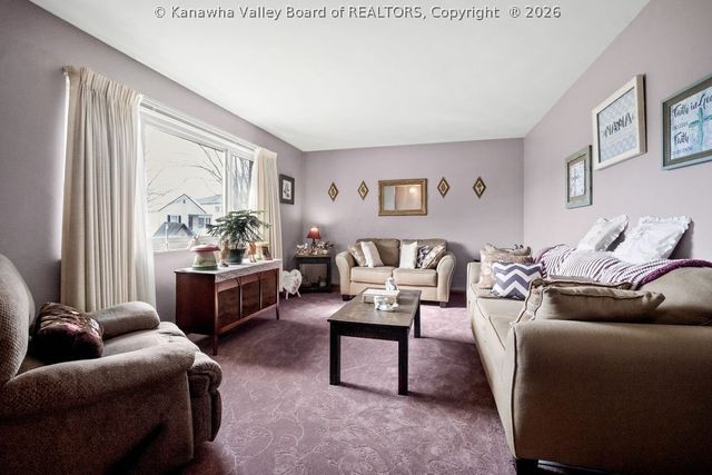 104 Beech Street, Nitro, WV 25143