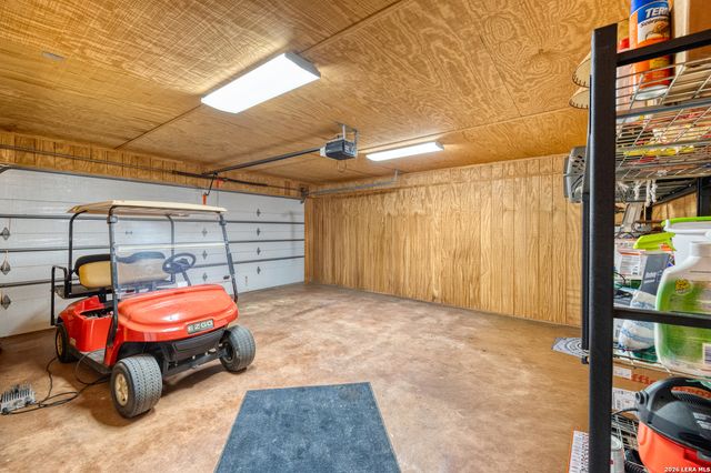 206 S River Place Rd, Rio Frio, TX 78879