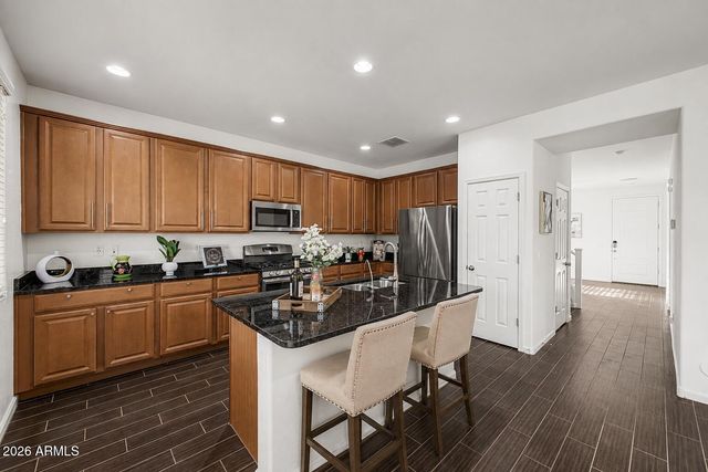 879 E ABERDEEN Drive, Gilbert, AZ 85298