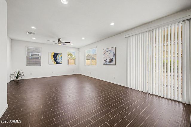 879 E ABERDEEN Drive, Gilbert, AZ 85298