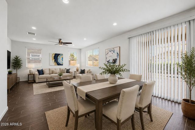 879 E ABERDEEN Drive, Gilbert, AZ 85298