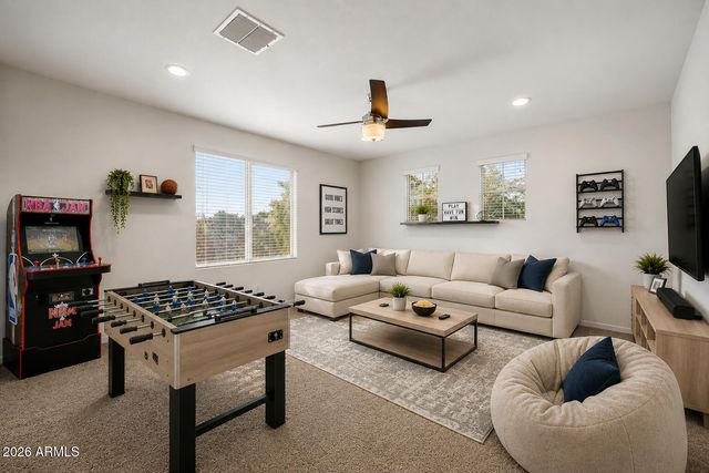 879 E ABERDEEN Drive, Gilbert, AZ 85298