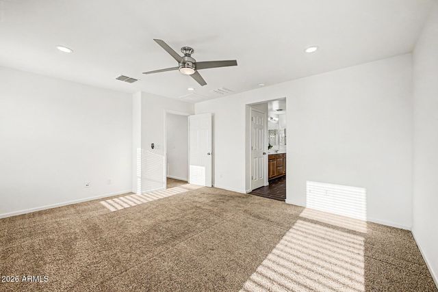 879 E ABERDEEN Drive, Gilbert, AZ 85298