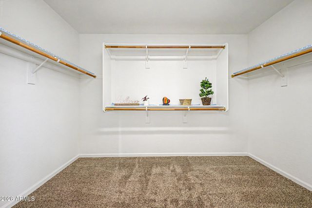 879 E ABERDEEN Drive, Gilbert, AZ 85298