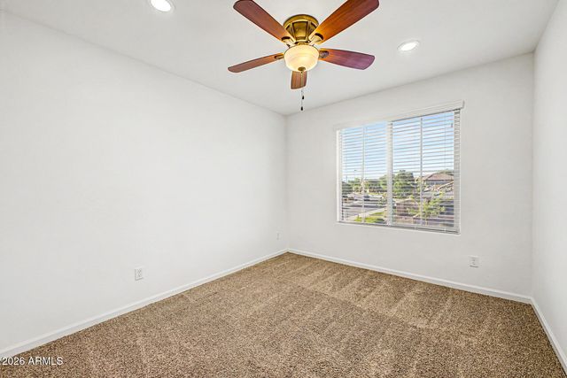 879 E ABERDEEN Drive, Gilbert, AZ 85298