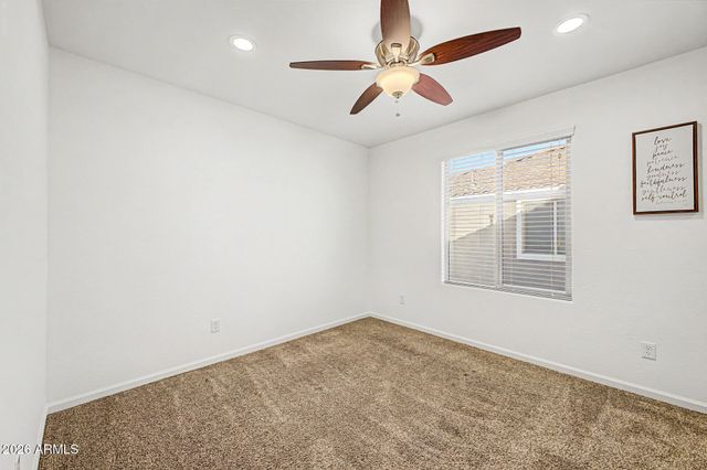 879 E ABERDEEN Drive, Gilbert, AZ 85298