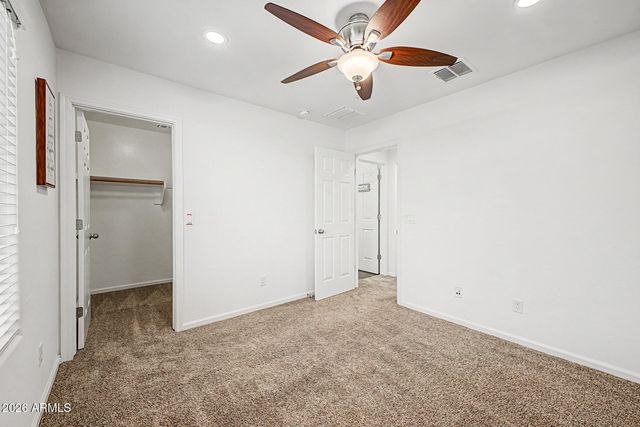 879 E ABERDEEN Drive, Gilbert, AZ 85298