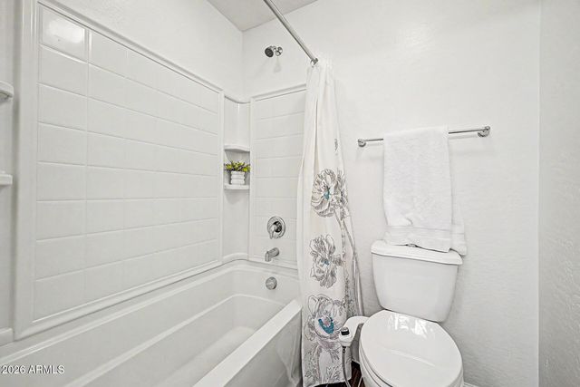 879 E ABERDEEN Drive, Gilbert, AZ 85298