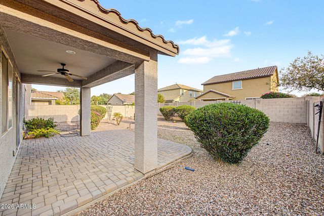 879 E ABERDEEN Drive, Gilbert, AZ 85298