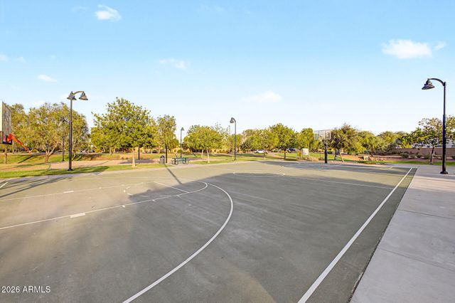 879 E ABERDEEN Drive, Gilbert, AZ 85298
