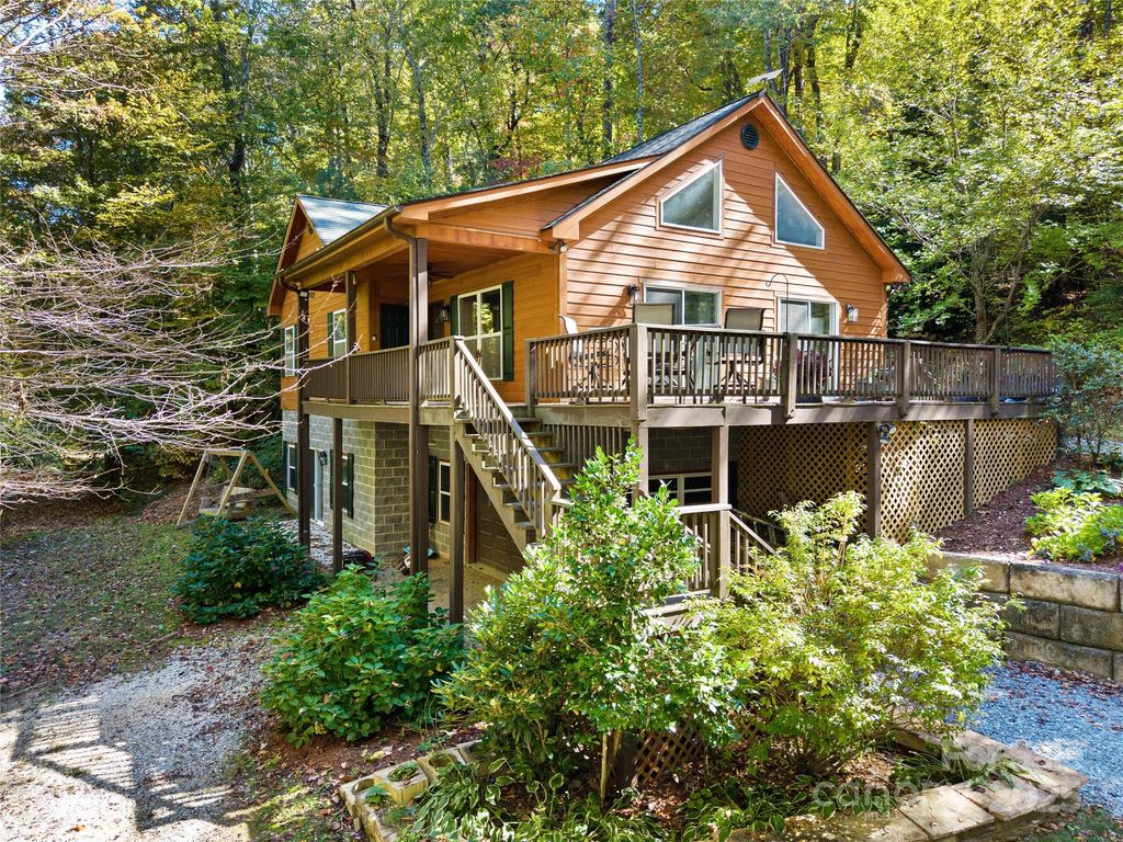 1308 Bell Mountain Road, Zirconia, NC 28790