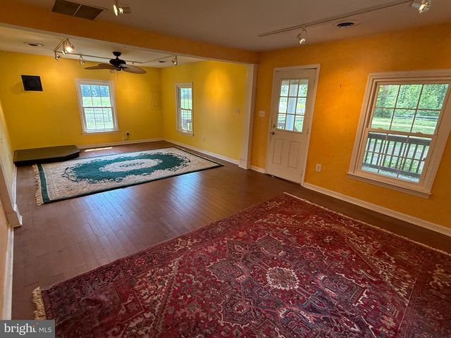 14192 DEVILS THREE JUMP RD, Milford, VA 22514