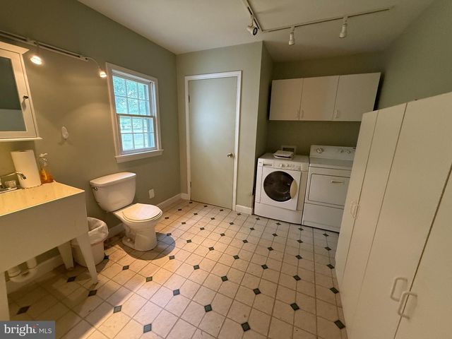14192 DEVILS THREE JUMP RD, Milford, VA 22514