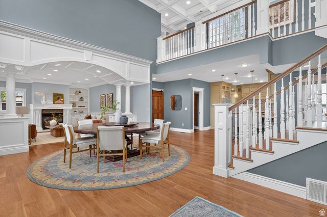 5088 S WANDER LN, Holladay, UT 84117