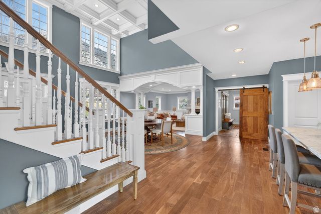 5088 S WANDER LN, Holladay, UT 84117