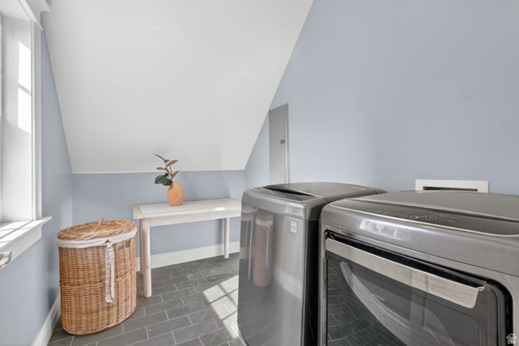 Image 48 of property listing at 5088 S WANDER LN, Holladay, UT 84117