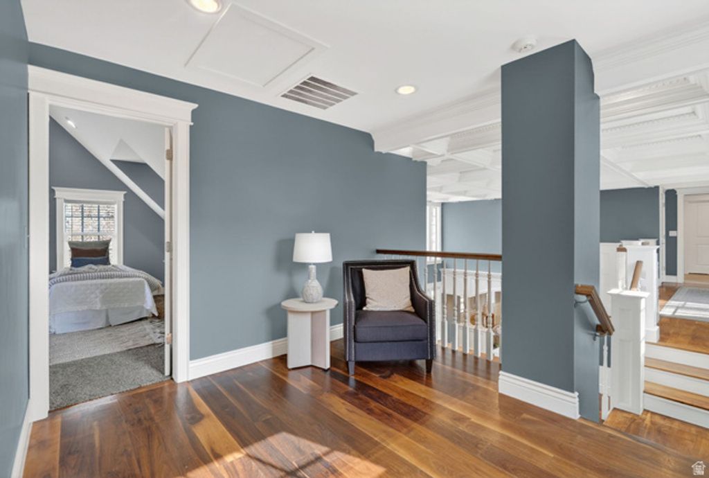 Image 49 of property listing at 5088 S WANDER LN, Holladay, UT 84117