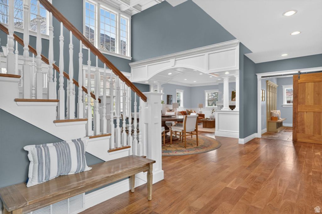 Image 53 of property listing at 5088 S WANDER LN, Holladay, UT 84117