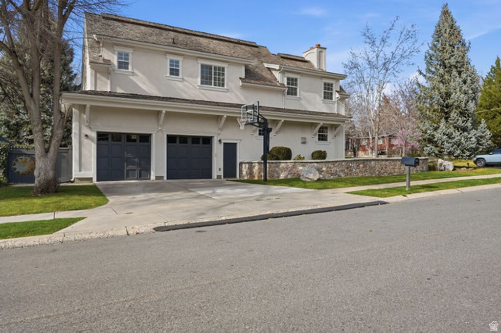 Image 70 of property listing at 5088 S WANDER LN, Holladay, UT 84117