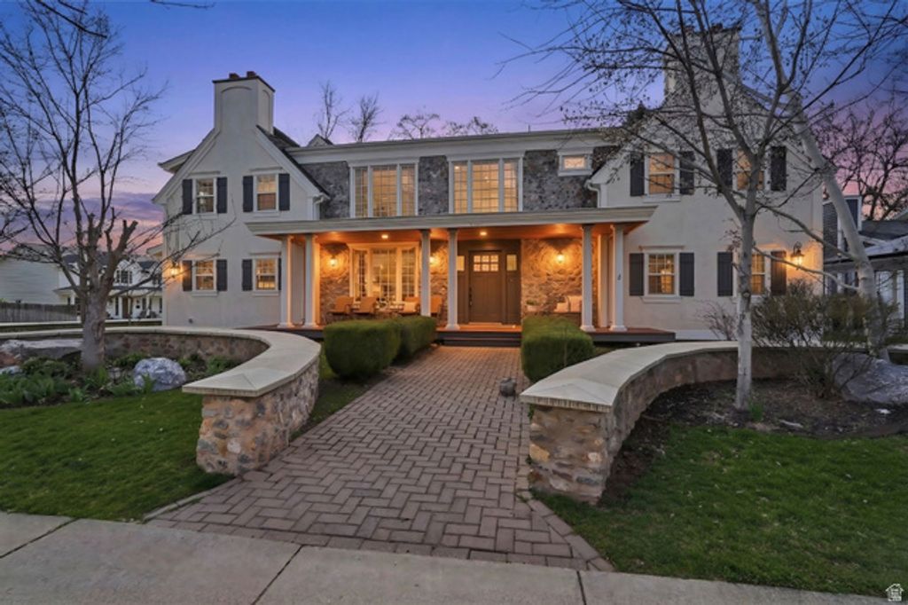 Image 71 of property listing at 5088 S WANDER LN, Holladay, UT 84117