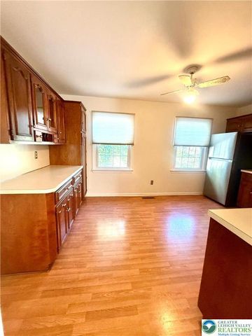 1045 Barnside Road, Allentown City, PA 18103