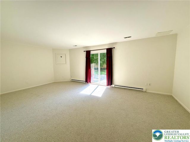 1045 Barnside Road, Allentown City, PA 18103