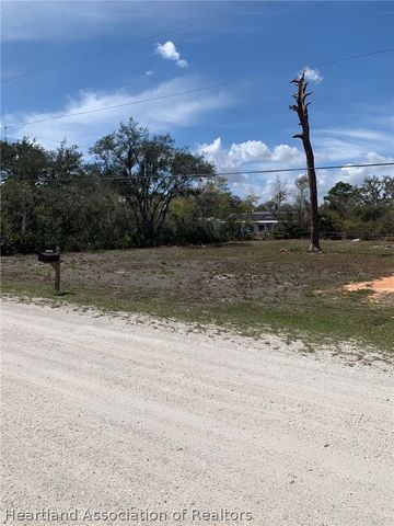 1046 Chestnut Street, Lake Placid, FL 33852