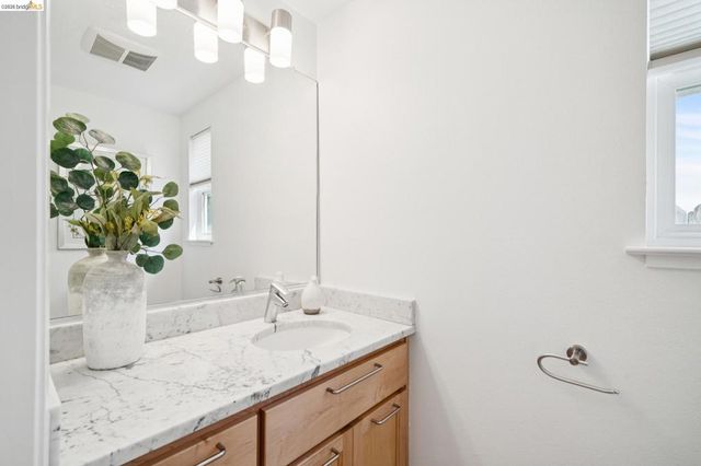 1537 Ashby Ave, Berkeley, CA 94703