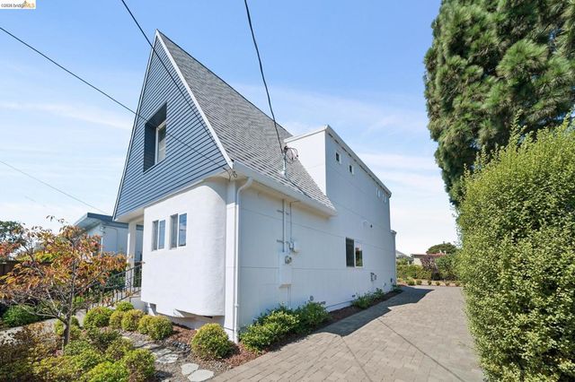 1537 Ashby Ave, Berkeley, CA 94703