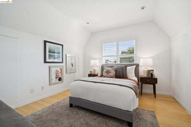 1537 Ashby Ave, Berkeley, CA 94703