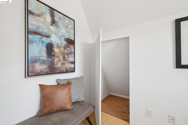 1537 Ashby Ave, Berkeley, CA 94703